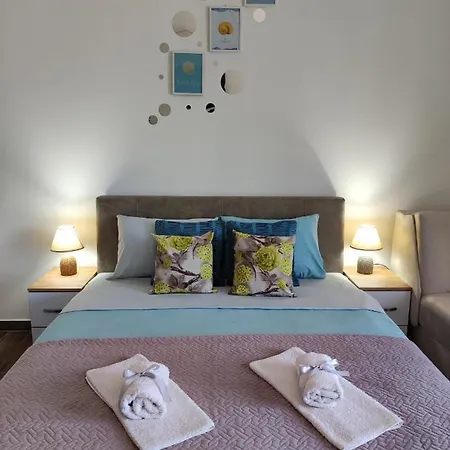 Apartment Adonis